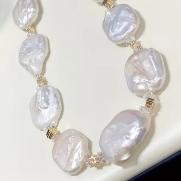 Natural Baroque White Freshwater Pearl Adjustable Necklace. - Picture 4 of 5